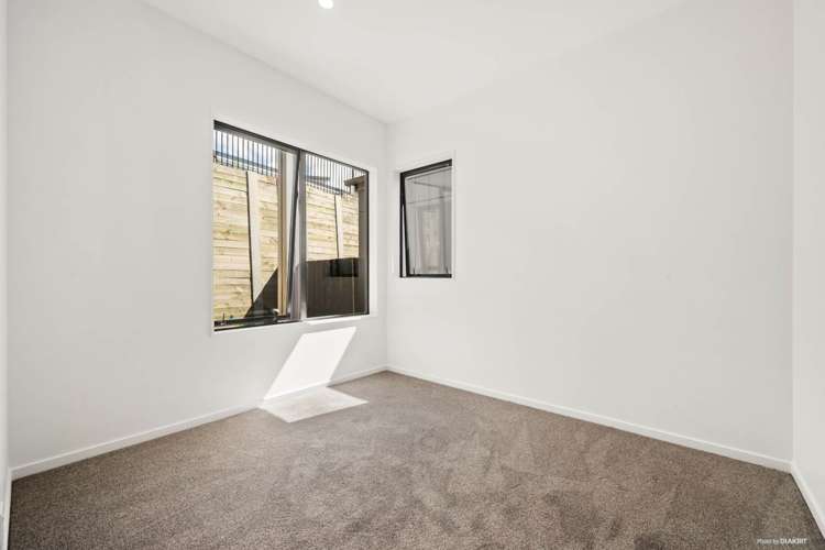 69 Puwha Street Massey_11