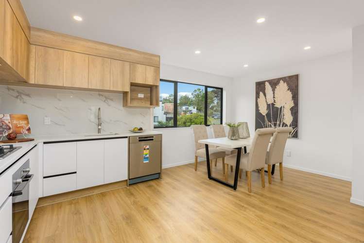 3/6 Woodhouse Place_3