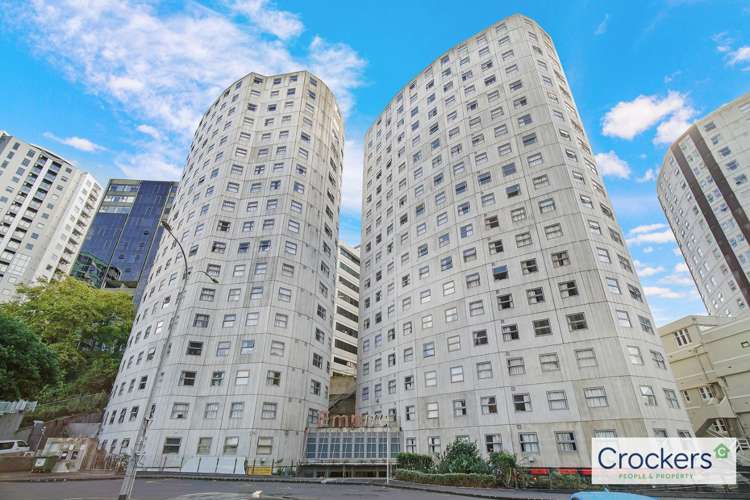 522/23 Whitaker Place 10015_2