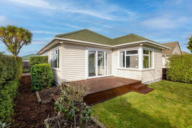 Location, Comfort & Convenience!