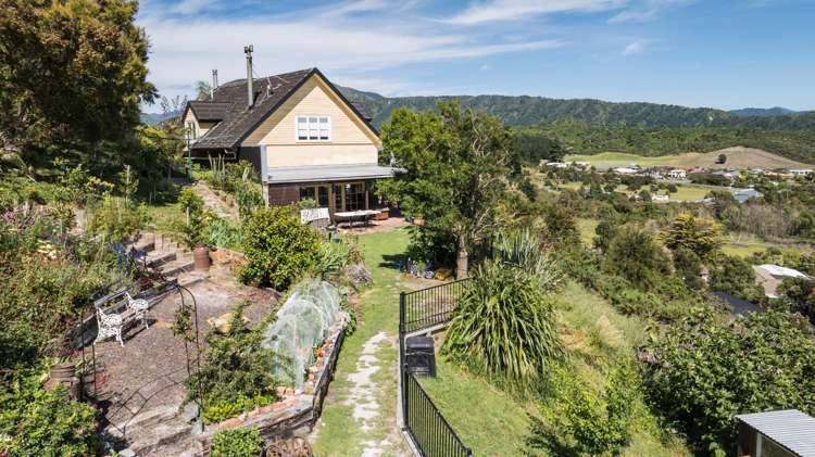 51 Boons Valley Road Waikawa_3