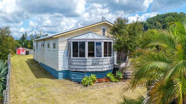 128 Hampton Road Whangamatā_4