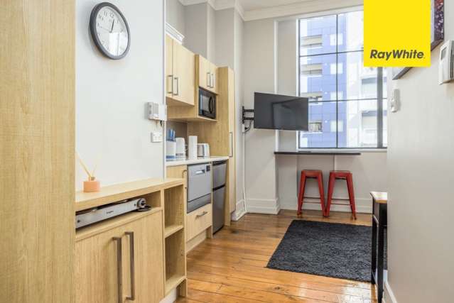 Heritage CBD Studio with Resort-Style Facilities