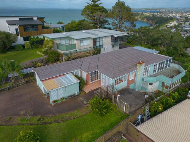 21 Roberts Road Matakatia_2