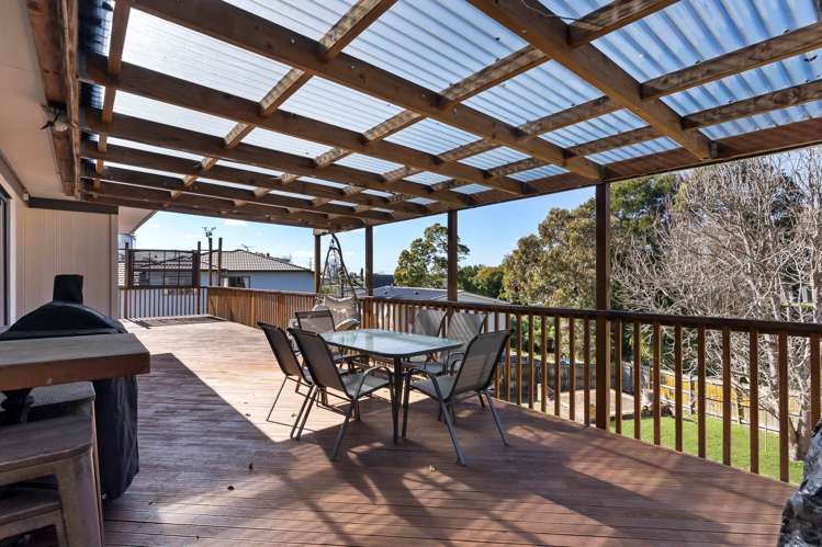 17 Panzic Place Glen Eden_12