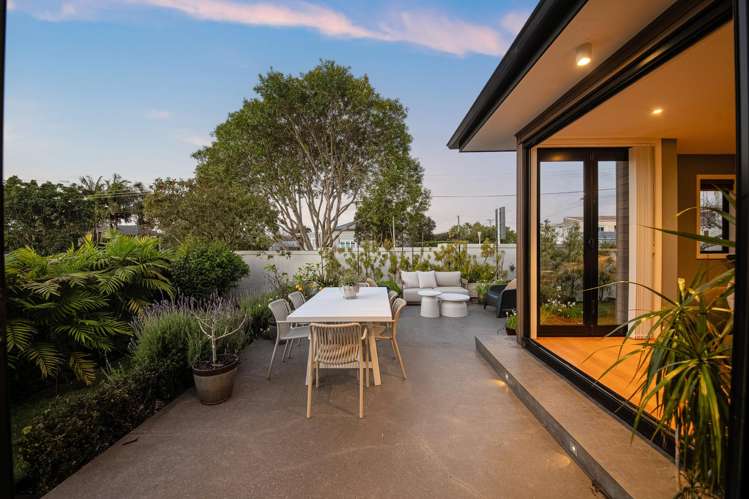 38 Wainui Avenue Point Chevalier_12
