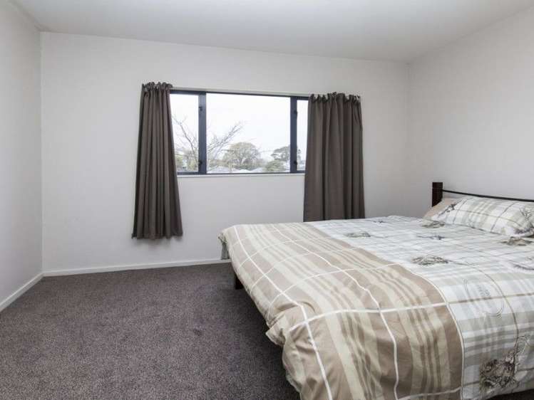 2/337 Armagh Street Linwood_5