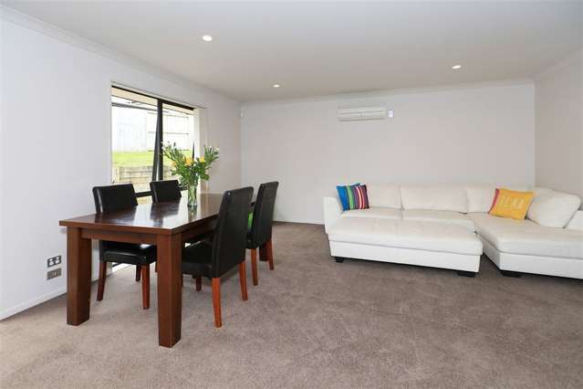 32 Heathfield Avenue Huntington_4