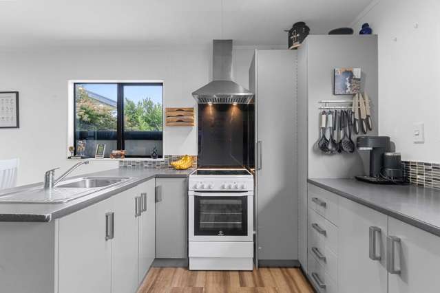 82e Coopers Road Road Gate Pa_1