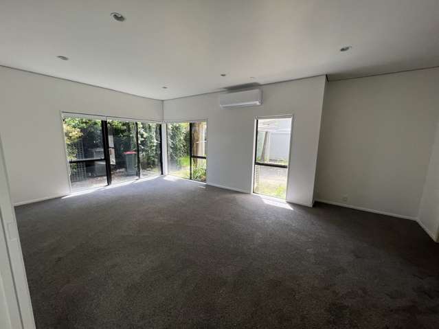 198B Victoria Ave 1776_1