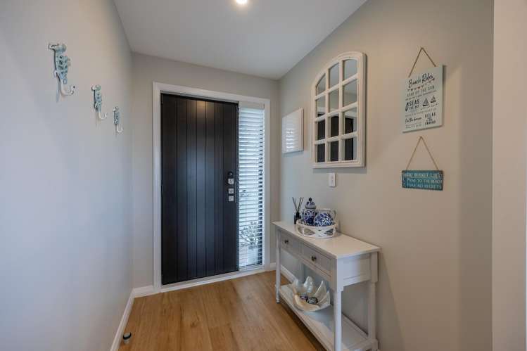 1 Ambergris Place Baylys Beach_11