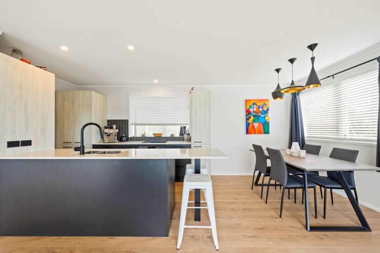 12 Arlette Place Massey_6