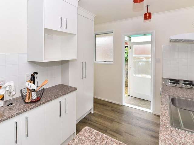 3/47 Eddowes Street Manurewa_4