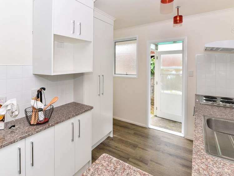 3/47 Eddowes Street Manurewa_4