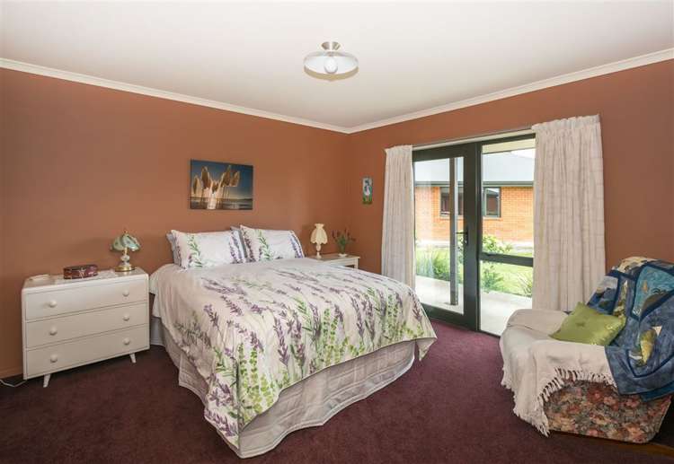 17 Temple Mews Renwick_9