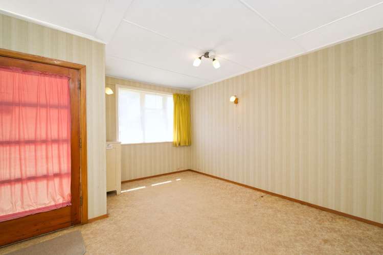 3 Greer Crescent Tawa_19