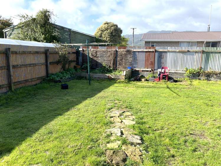 49 Blake Street Blaketown_16