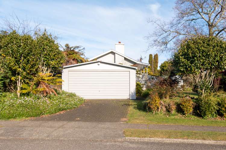 2 Sequoia Crescent Owhata_15
