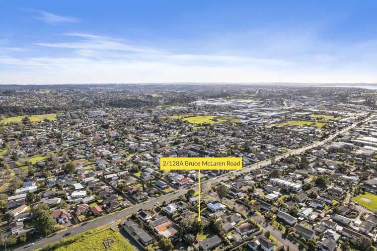 2/128a Bruce Mclaren Road Henderson_16