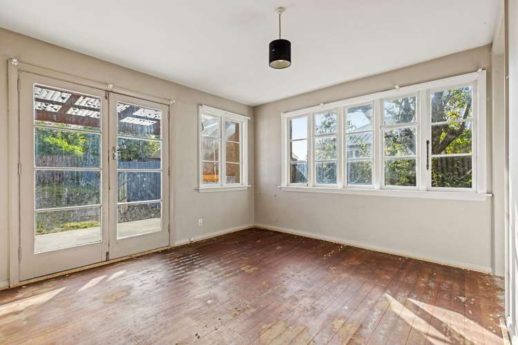 303 Wainoni Road_2
