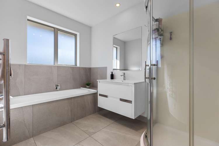 46 Ballintoy Park Drive Welcome Bay_13