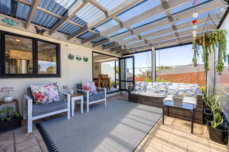 5 Alec Craig Way Gulf Harbour_22