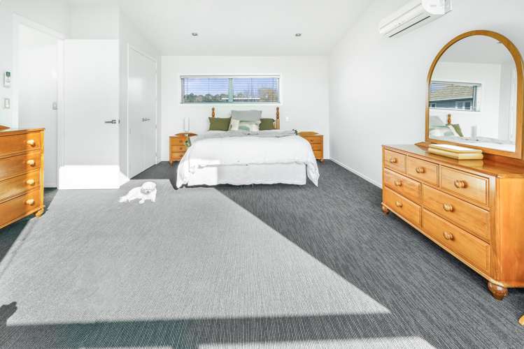 2b Jellicoe Drive Hamilton East_12