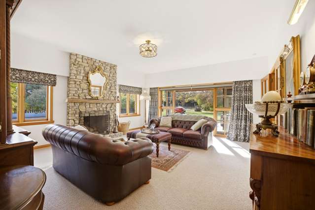 313 Plaskett Road Fernside_2