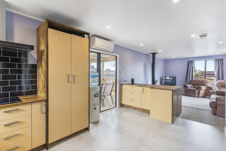 1/9 Etherton Drive Manurewa_6