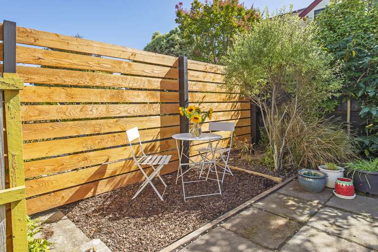 16 Ensors Place Waikuku Beach_24