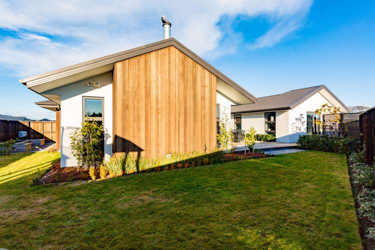 31 Oaks Drive Lincoln_21