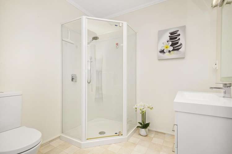 34 Beaumont Avenue Alicetown_8