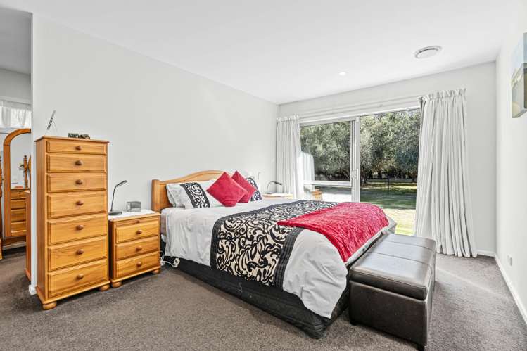 222 Paierau Road Opaki_9