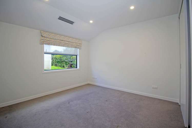 21 Momona Road Greenlane_12
