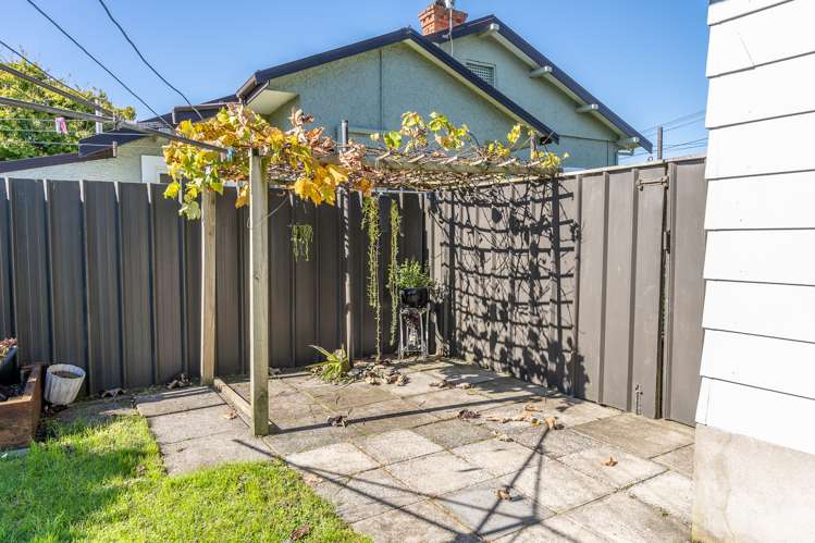 15 Naylor Street Hamilton East_19