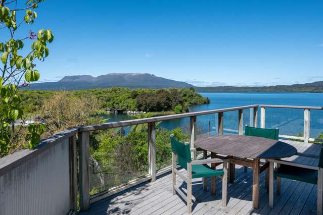 Lake Tarawera iconic Kiwiana Bach