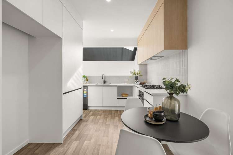 32 Forest Lake Road_5