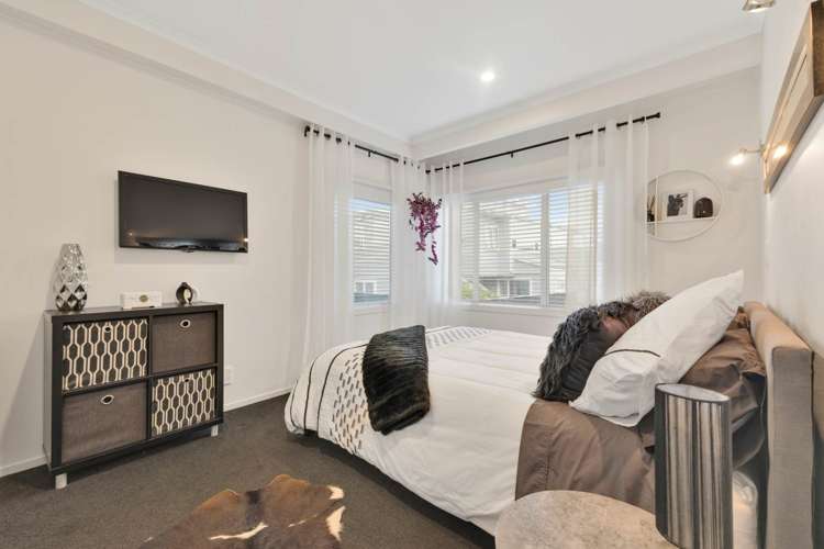 49A The Esplanade Eastern Beach_16