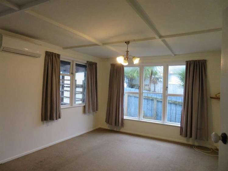 113 Dimock Street Titahi Bay_3