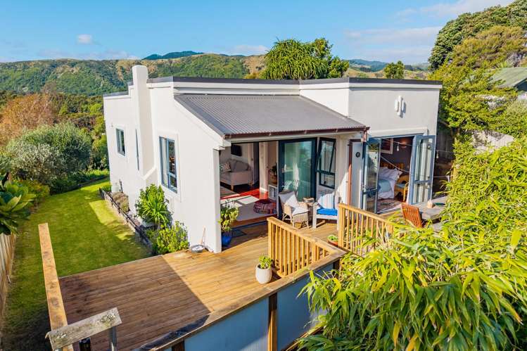 61 Tennis Court Road Raumati South_0