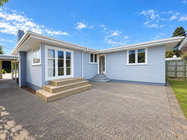 11 Masefield Drive