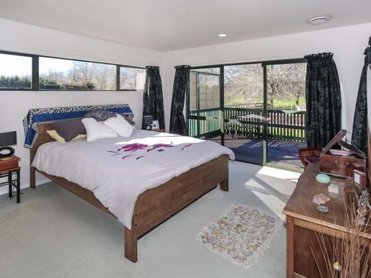 18 Kath Henry Lane Drury_10