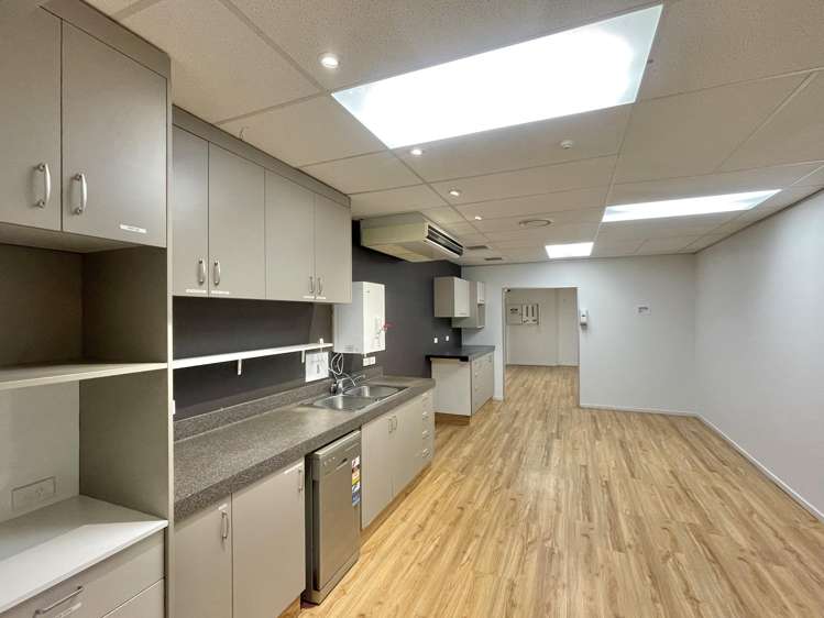 34 Barrys Point Road Takapuna_5