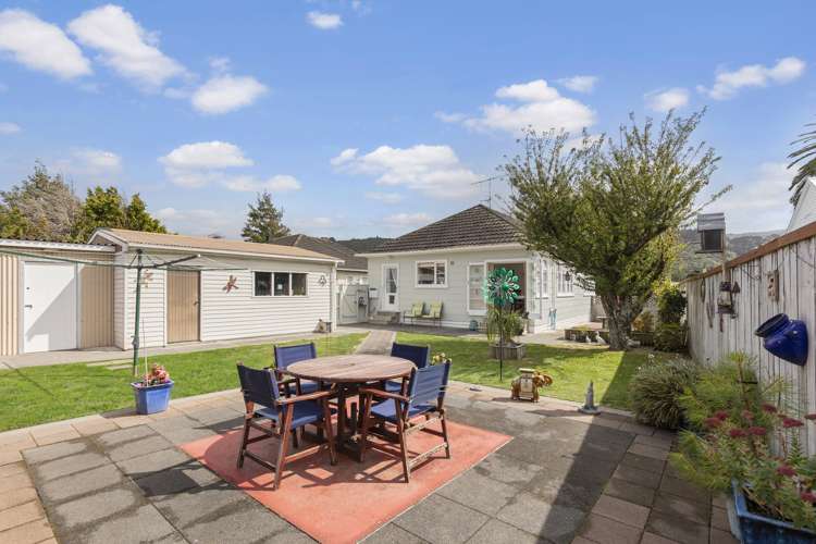 44 Churton Crescent Taita_1