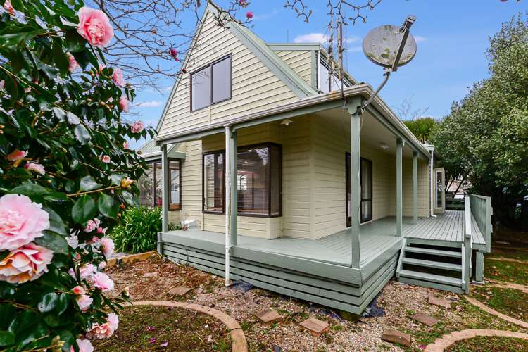 35a Lake Crescent Hamilton Lake_17