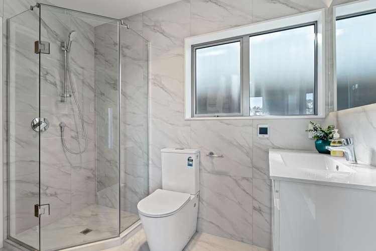 18a Honeysuckle Lane Mairangi Bay_16