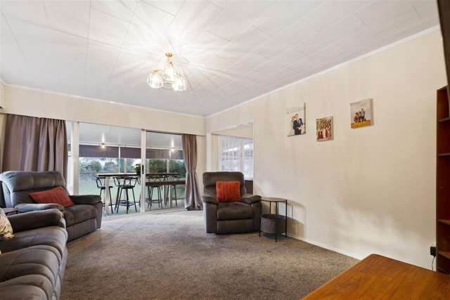 8 Roger Street Pukehangi_4