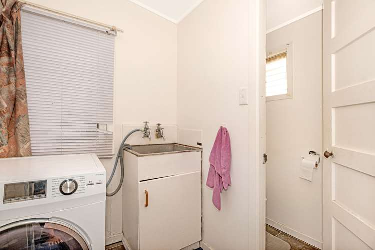 12 De Lautour Road Kaiti_12