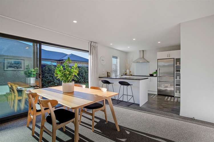 17 Owen Drive Darfield_7