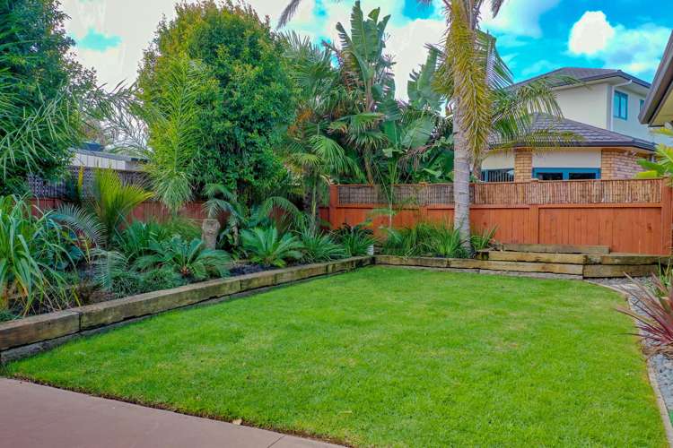 2 Ohuirehe Road Coastlands_32